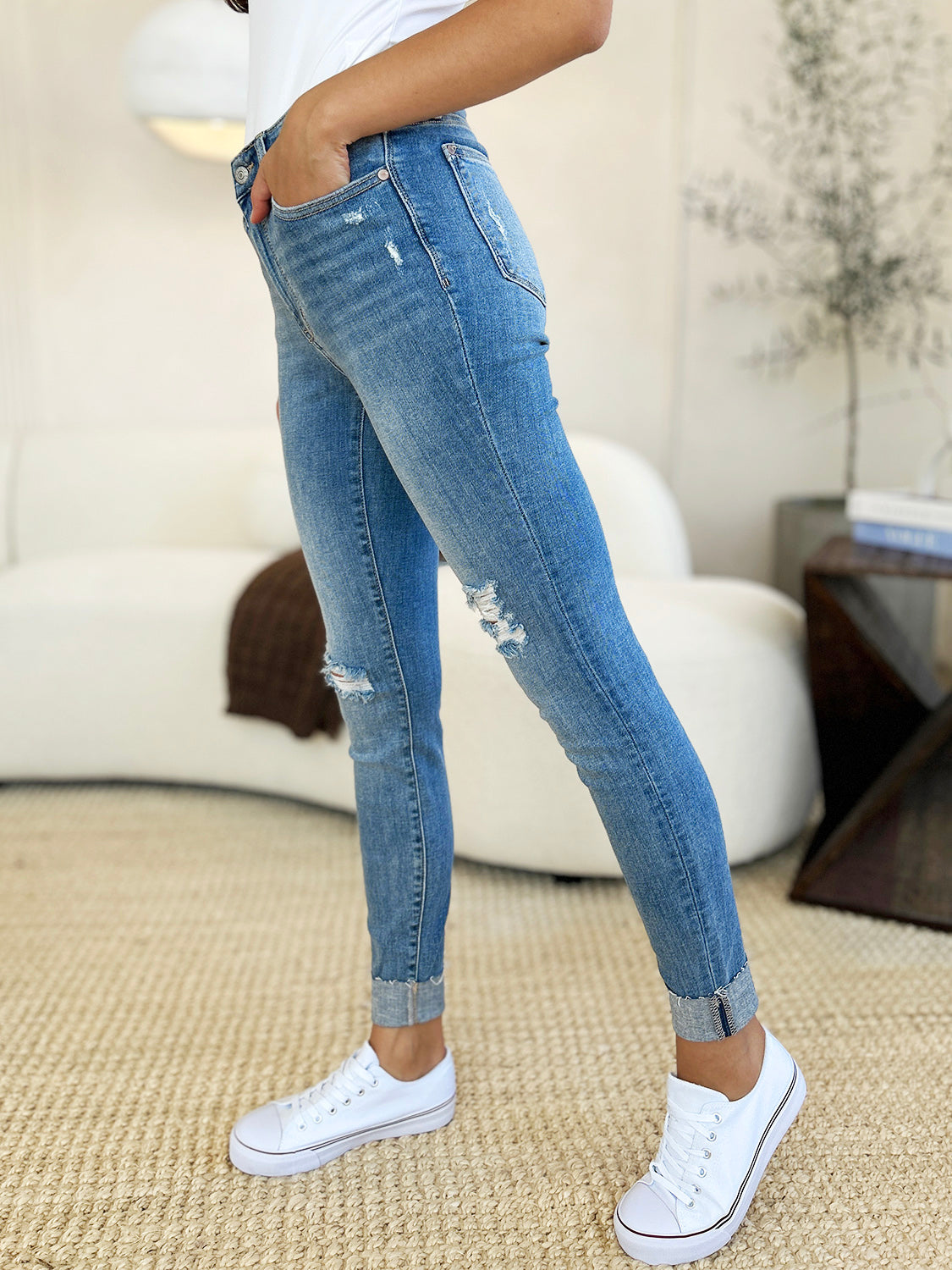 Judy Blue Full Size Mid Rise Destroy & Cuff Skinny Jeans (D)
